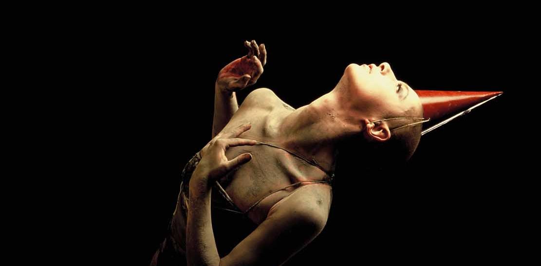 Mr Gaga Sur Les Pas D Ohad Naharin Mr Gaga, sur les pas d’Ohad Naharin (2016) au Cinéma Lyon - Comoedia
