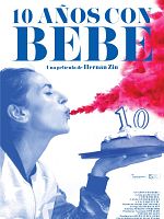 poster de 10 años con Bebe