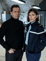 Affiche de Noir comme neige : Morts au sommet, film à voir en streaming sur Pygargue