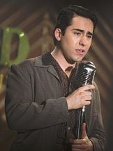 photo de John Lloyd Young