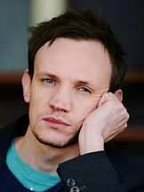 photo de Adam Venhaus