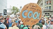 image de Trop chaud ! Le combat des Aînées pour le climat Bande-annonce VO STFR