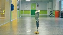 image de Dis-moi sur quel pied tu danses Bande-annonce VF