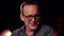 image de The Muppets - TEASER VO "On demande des spoilers d'Agents of SHIELD à Clark Gregg"