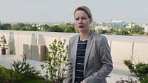 image de Toni Erdmann - EXTRAIT "Tu dérailles ?"