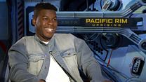 image de John Boyega affronte les Kaijus dans Pacific Rim Uprising