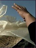 Affiche du film Empty hands, à découvrir en streaming sur Net Cardabelle