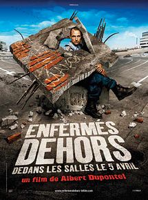 Affiche de Enfermés dehors, film à voir en streaming sur Pygargue