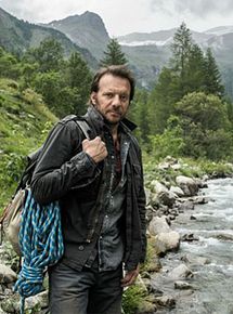 Affiche de Alex Hugo, la mort et la belle vie, film à voir en streaming sur Pygargue