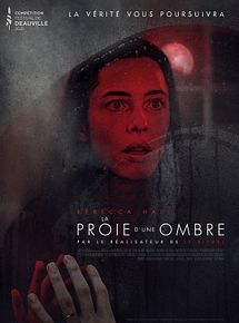 Affiche de La Proie d'une ombre, film à voir en streaming sur Pygargue