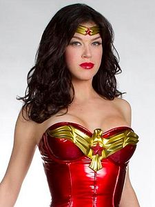 poster de la série Wonder Woman (2011) Saison 1