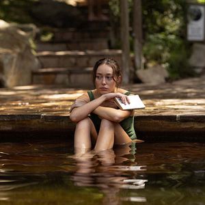 Photo Alycia Debnam-Carey