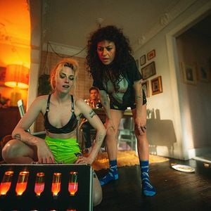 Photo The Wrong Girls