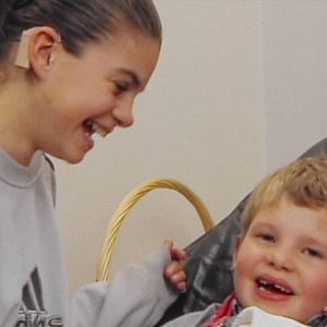 Photo Elle entend pas la moto