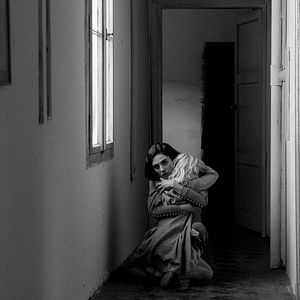 Photo La Jeune femme à l’aiguille