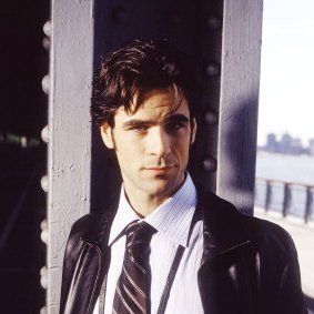 Photo Eddie Cahill