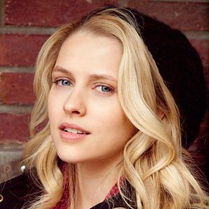 Photo Teresa Palmer