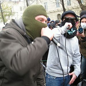Photo Noise and Resistance