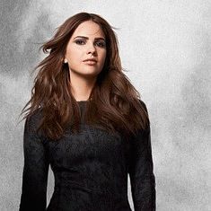 Photo Shelley Hennig