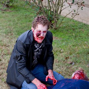 Photo Humans Versus Zombies