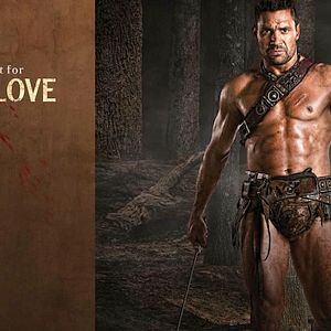 Photo Manu Bennett