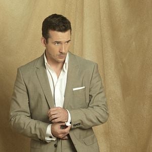 Photo Barry Sloane