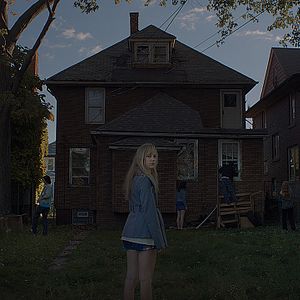 Photo It Follows