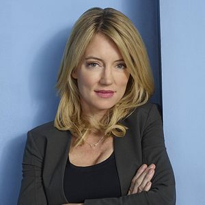 Photo Cynthia Watros