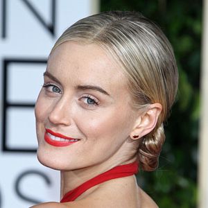 Photo Taylor Schilling