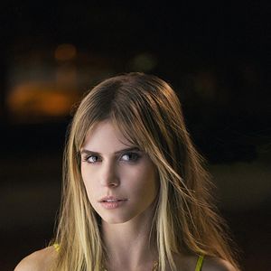 Photo Carlson Young