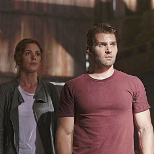 Photo Daisy Betts, Mike Vogel