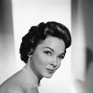 Photo Kathryn Grayson