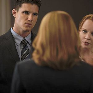 Photo Lauren Ambrose