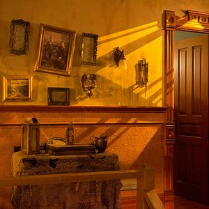 Photo Mostly Ghostly 3 - One Night in Doom House
