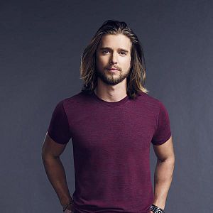 Photo Drew Van Acker