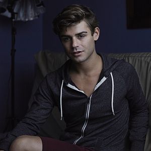 Photo Garrett Clayton