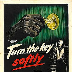 Photo Turn the Key Softly