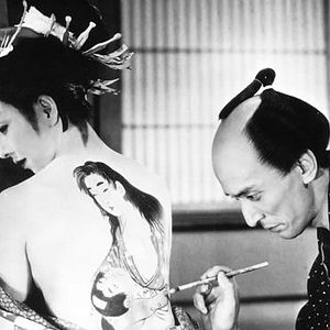 Photo Cinq femmes autour d'Utamaro