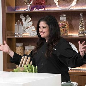 Photo Young & Hungry