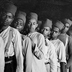 Photo Fahavalo, Madagascar 1947