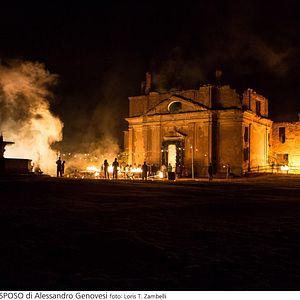 Photo Tu peux embrasser le marié