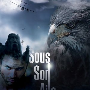 Photo Sous son aile