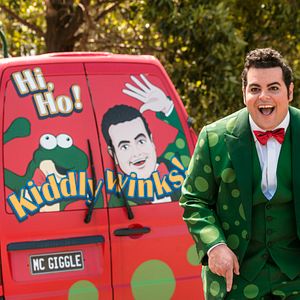 Photo Josh Gad