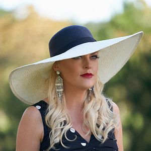 Photo Elaine Hendrix