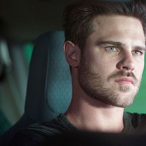 Photo Grey Damon