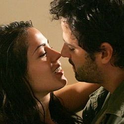 Photo Tell Me You Love Me