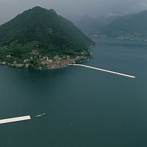 Photo Christo : Marcher sur l'eau