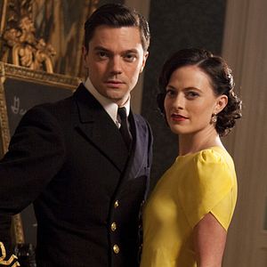 Photo Lara Pulver