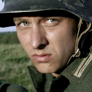 Photo Generation War