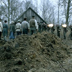 Photo Generation War